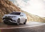 Mitsubishi Outlander PHEV 2015 года (JP)